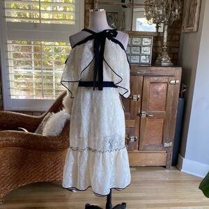 ADELYN RAE OFF WHITE LACE DRESS BLACK BORDER BOW M